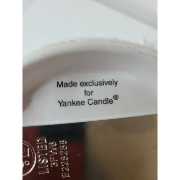 YANKEE Candle Christmas Snowman Family Wax Tart Burner Warmer Plug In Electric - Picture 7 of 8